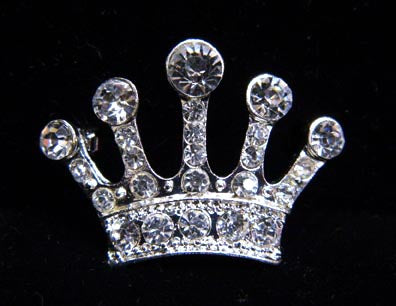 #16061 - High Ruler Crown Pin - 1" Tall